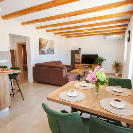 Holiday home Family Friendly House With A Parking Space Popovici, Dubrovnik - 25452