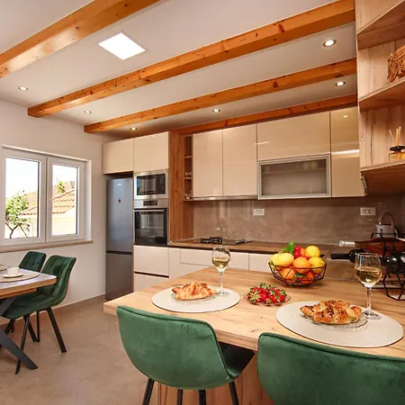 Holiday home Family Friendly House With A Parking Space Popovici, Dubrovnik - 25452 Gruda
